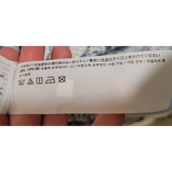 Hollister Womens sz XS romper shorts floral white embroidery stretch 3/4 sleeve - Picture 2 of 16